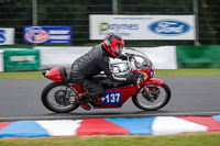 Vintage-motorcycle-club;eventdigitalimages;mallory-park;mallory-park-trackday-photographs;no-limits-trackdays;peter-wileman-photography;trackday-digital-images;trackday-photos;vmcc-festival-1000-bikes-photographs